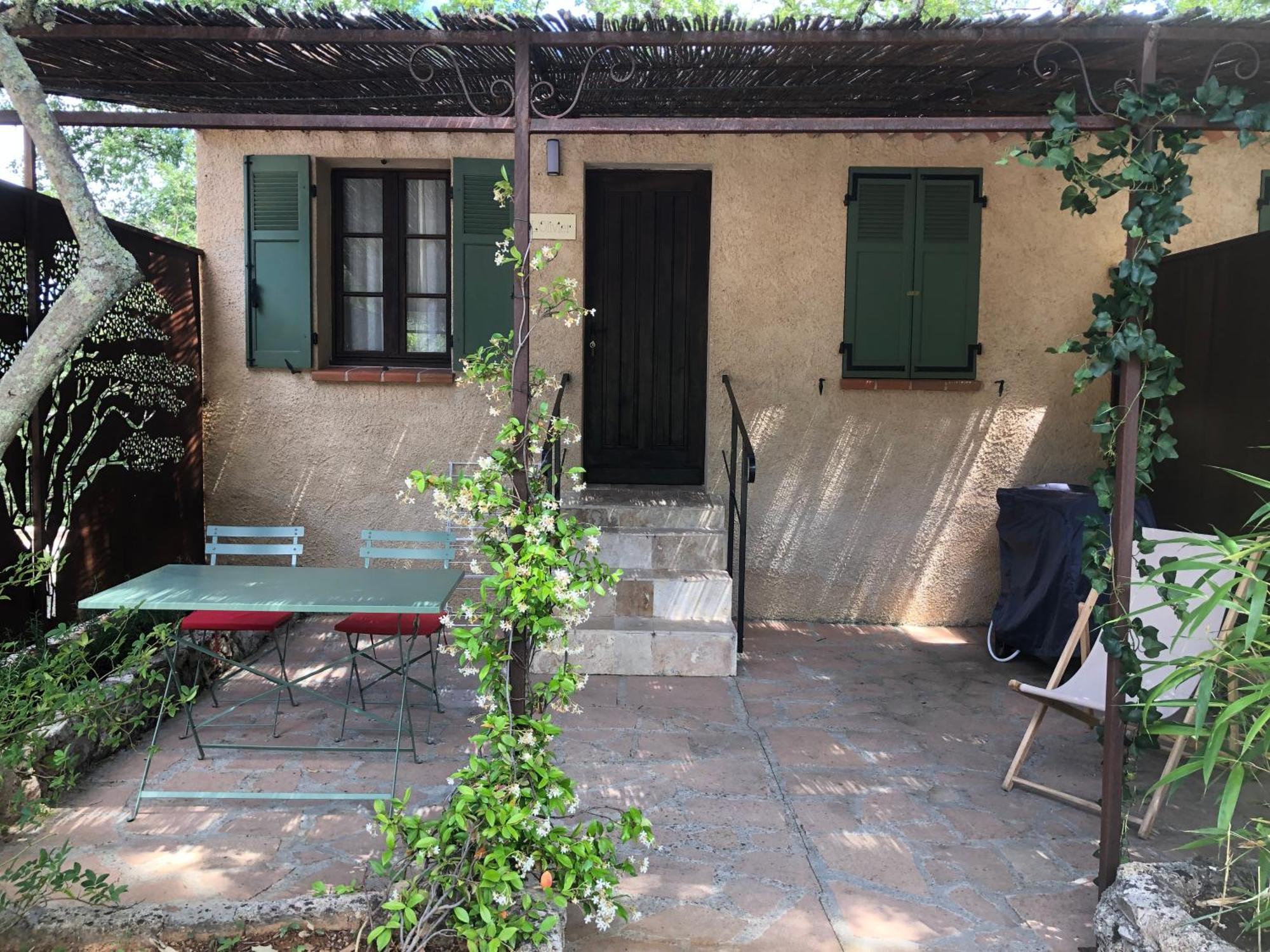 Les Mazets De La Cascade Apartamento Salernes Exterior foto